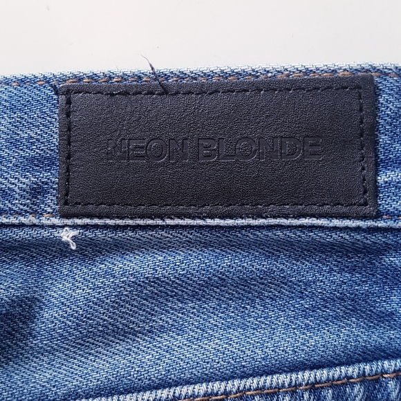 NEON BLONDE High-Waist Button Fly Jeans - Picture 13 of 13